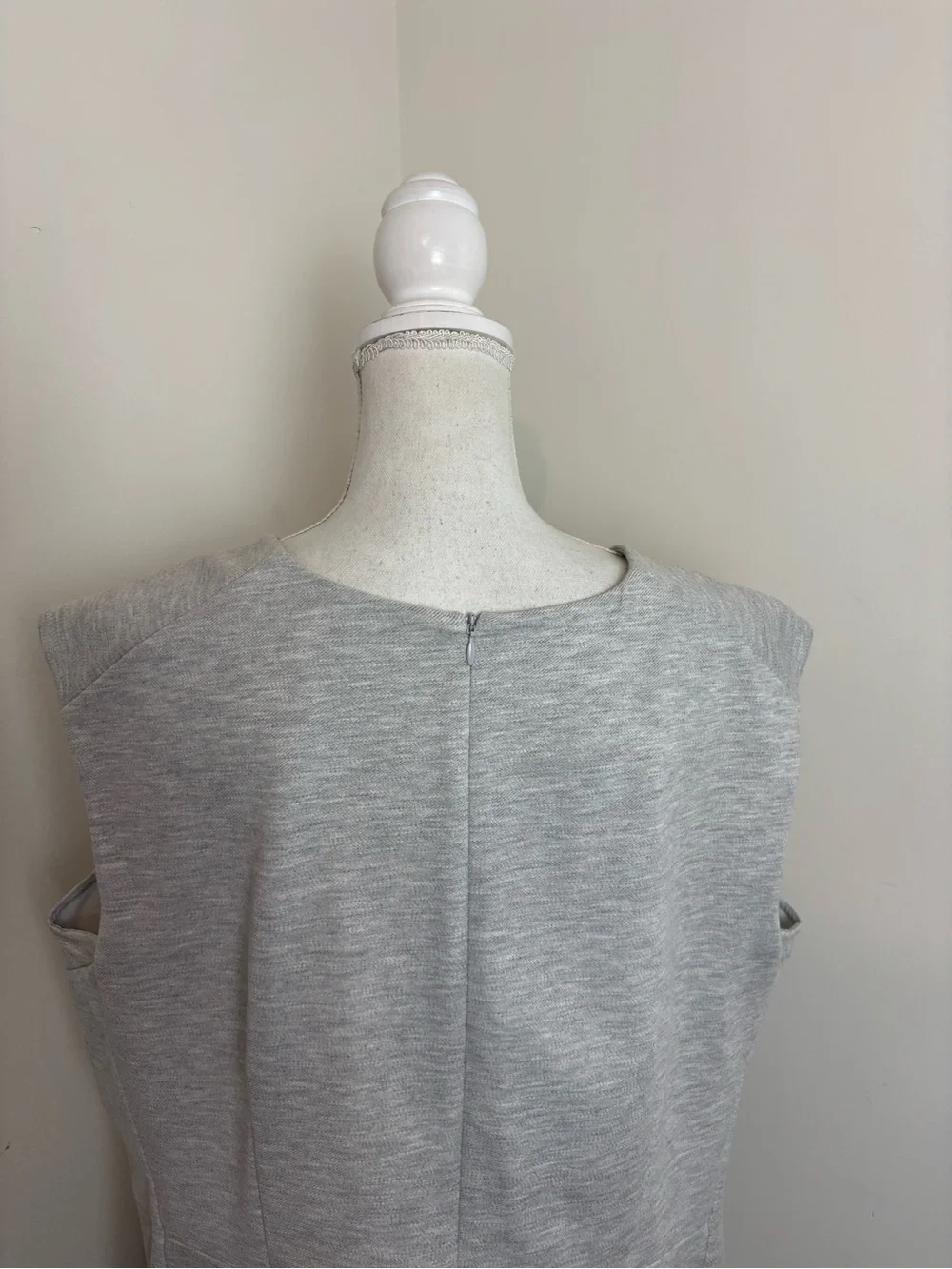 M.M. LaFleur Katie Twill Ponte Sheath Dress in Heather Gray Size 24 NWT